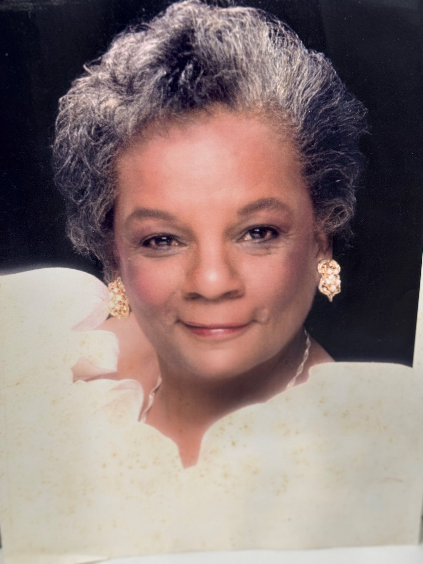 Obituary of Patricia H Young