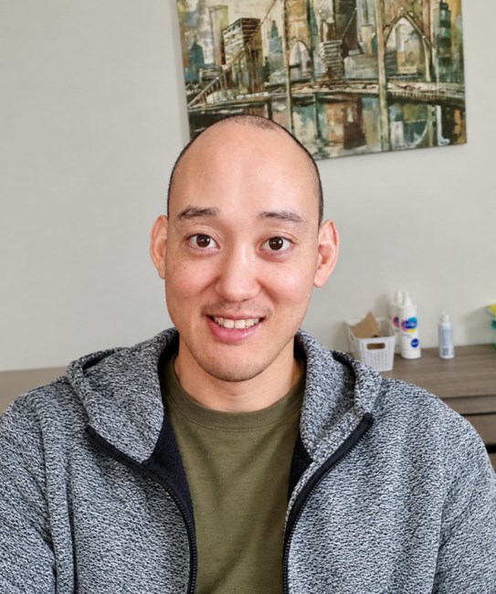 Obituary of Robert Hwang
