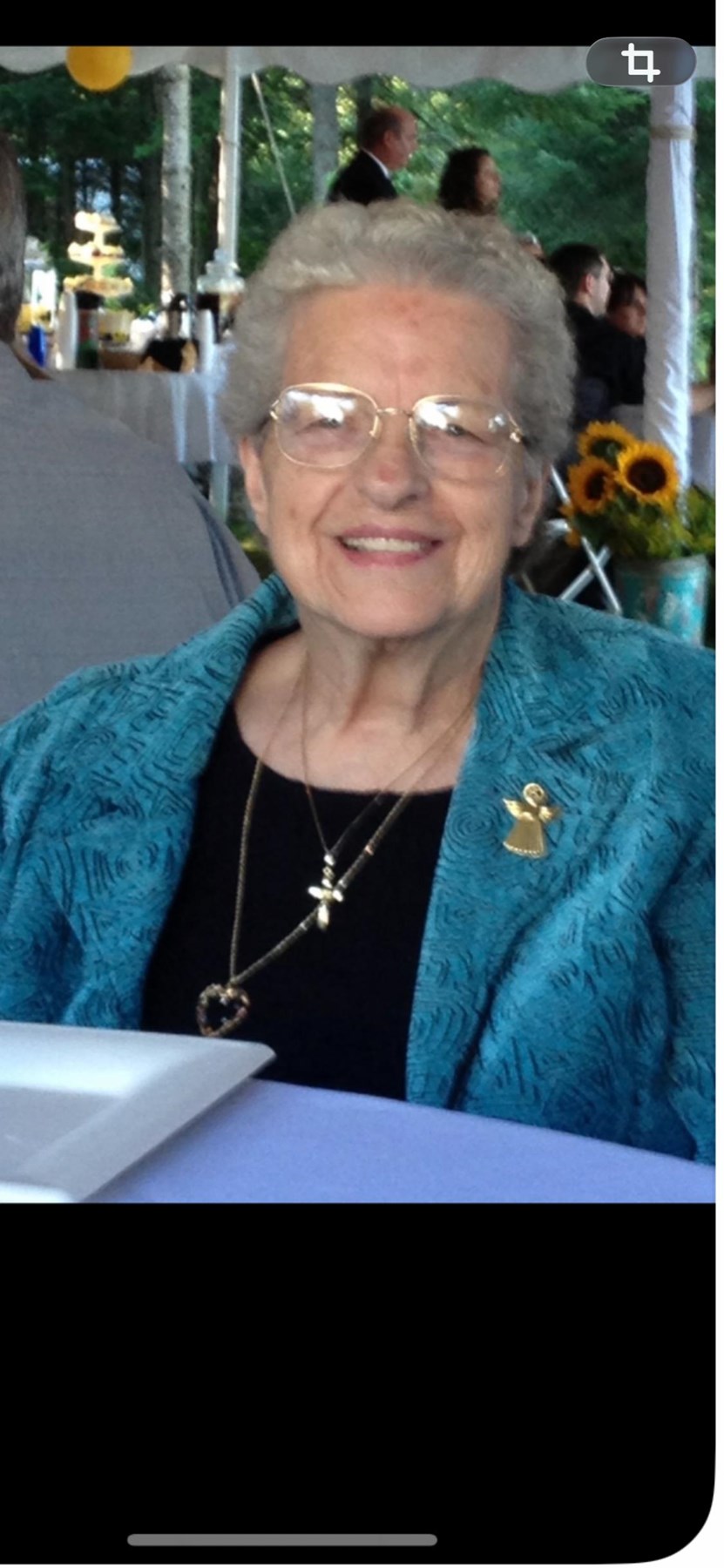 Obituary of Beverly A. Follansbee