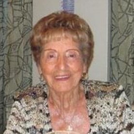 Obituario de Carmella M. Peragus