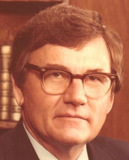 Obituario de James E. Laubach