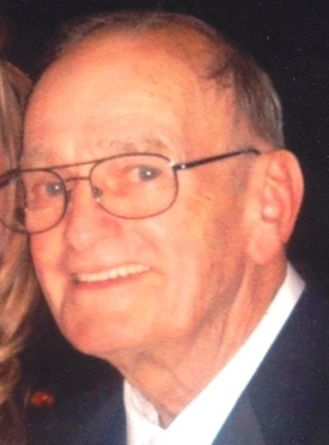 Avis de décès de Elmer L. Peterson