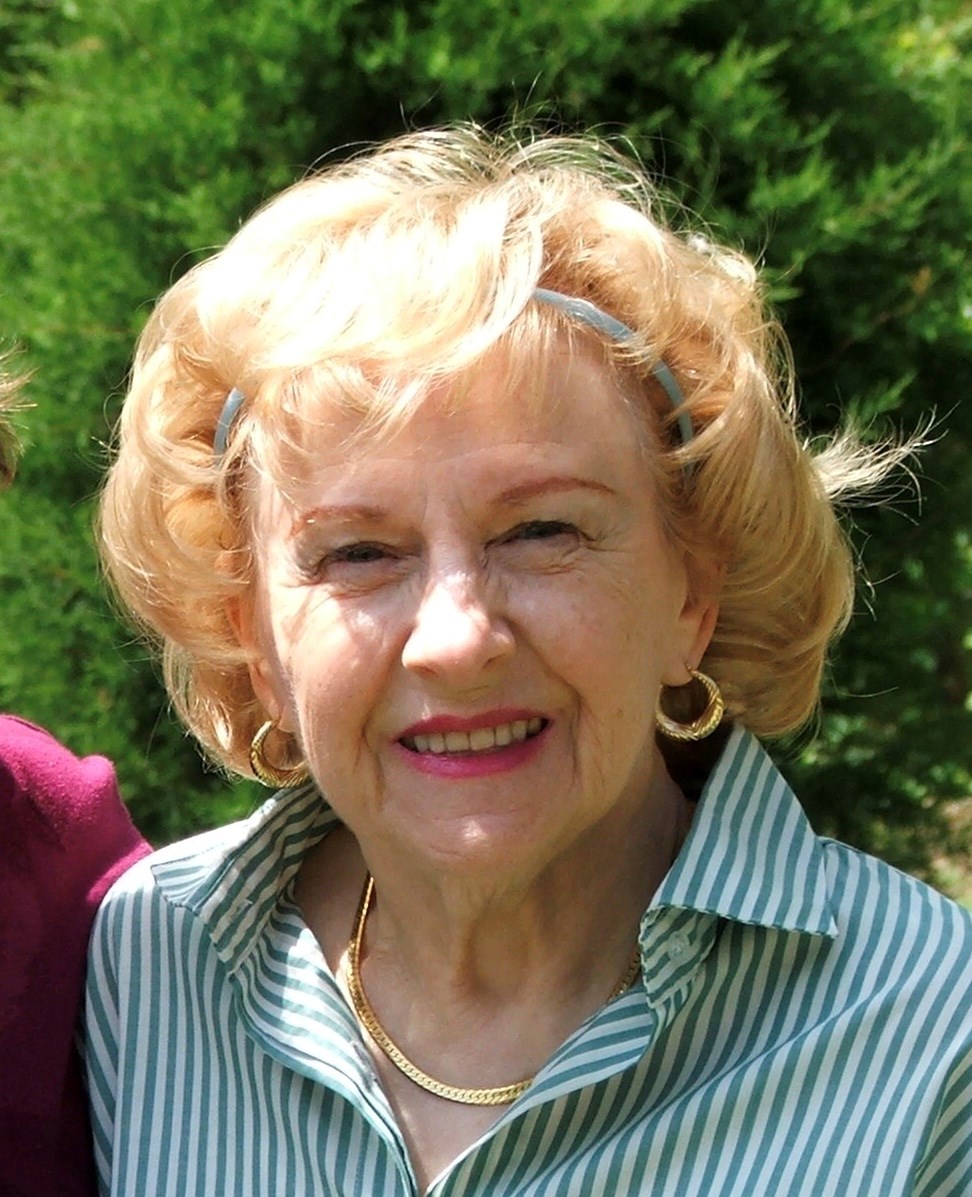 Obituary of Joan Faye Via Law