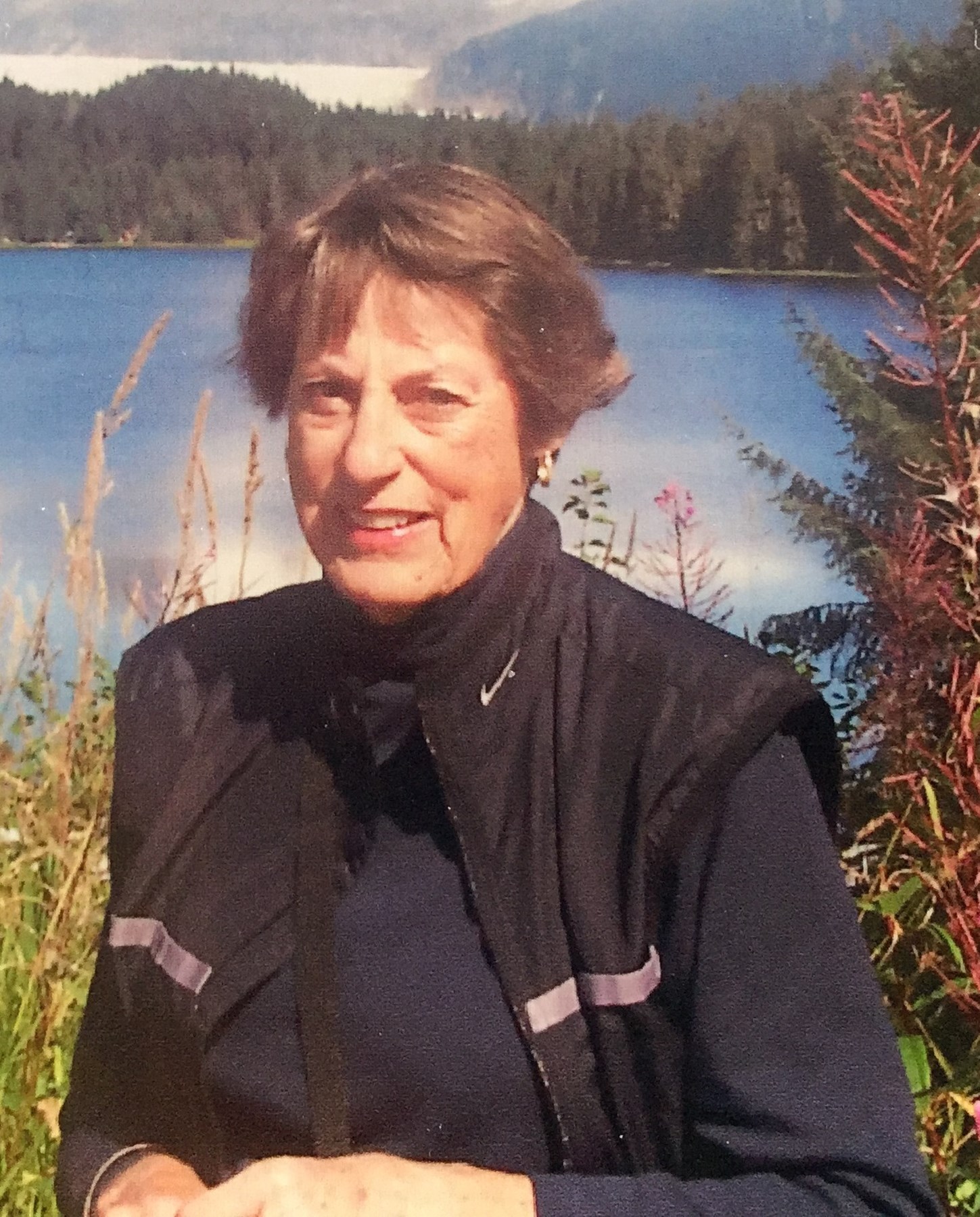 Obituary of Virginia "Ginny" Thomas Moss