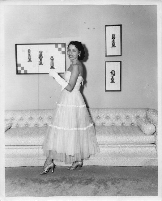 Obituary of Vivian "Kit" Lynn Coward Fizz