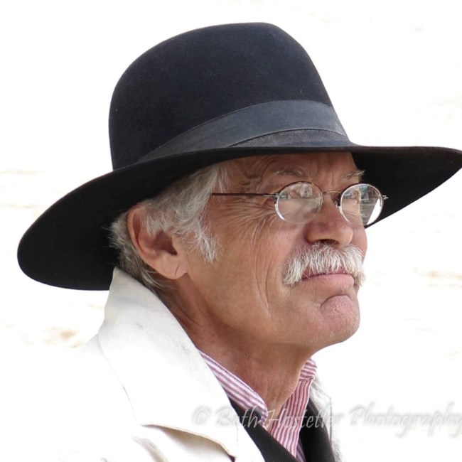 Obituario de Dale L. Barnes