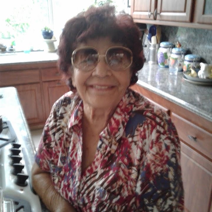 Obituary of Amelia Molina