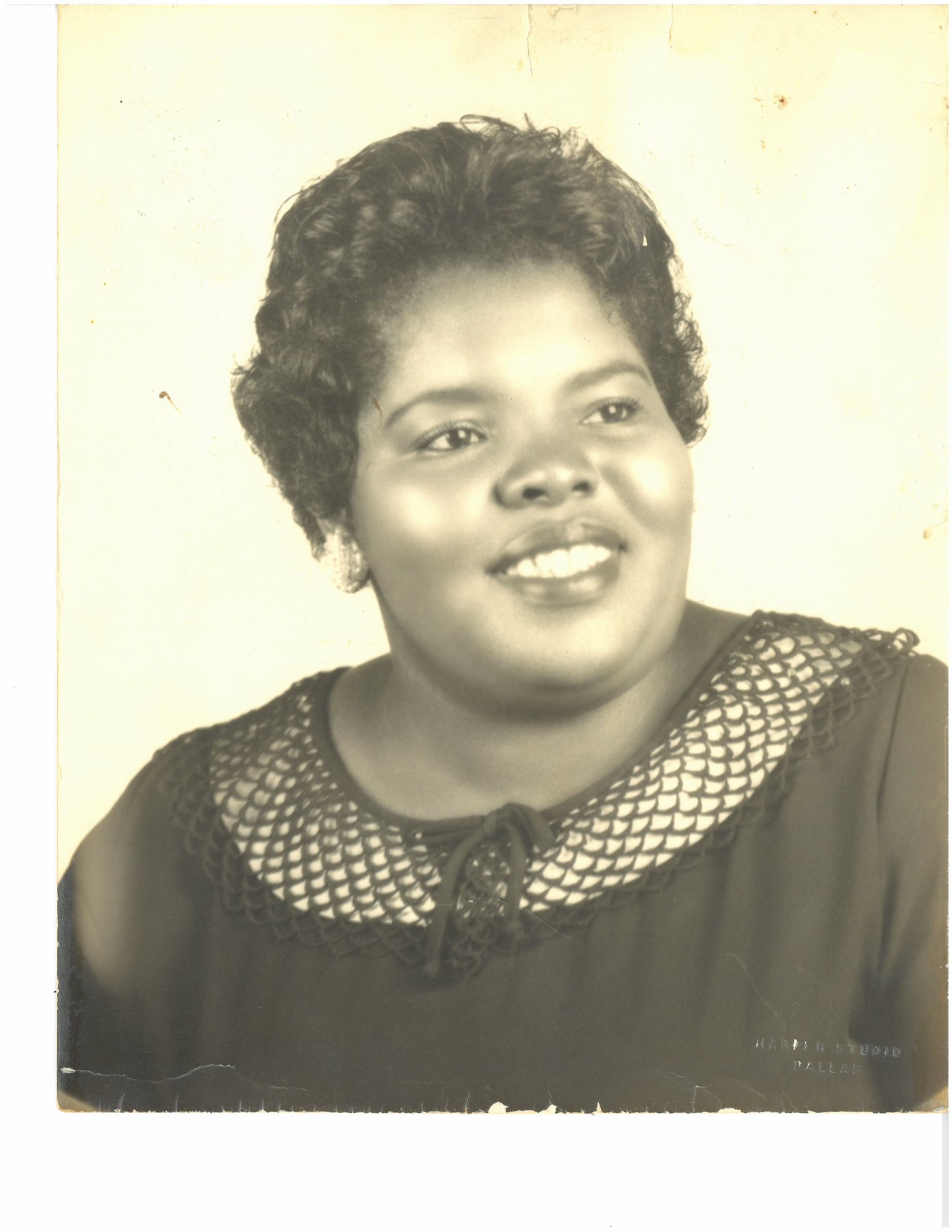 Obituary of Mrs. Fessie Rene White