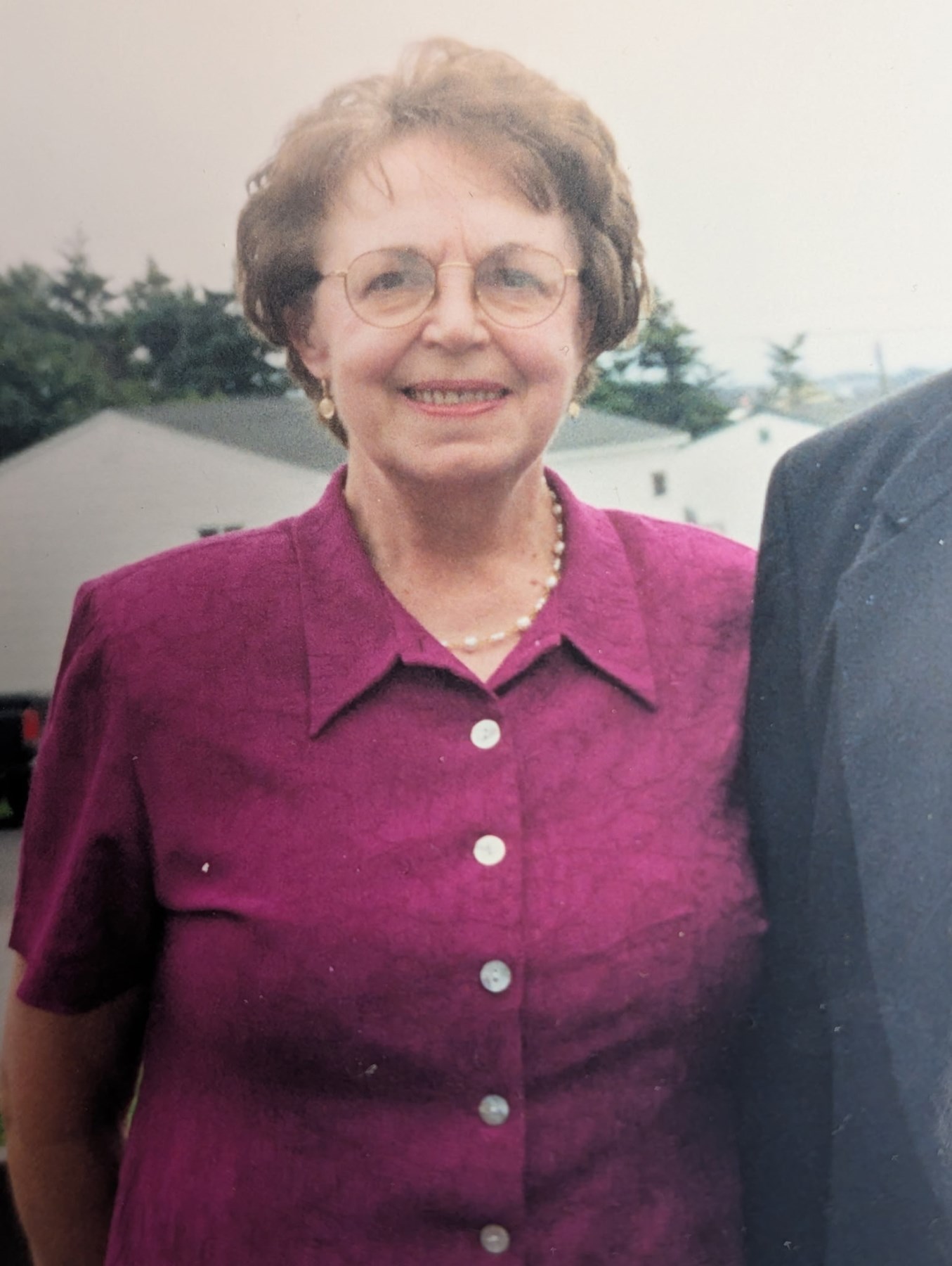 Obituary of Lois Pearle Dwelley