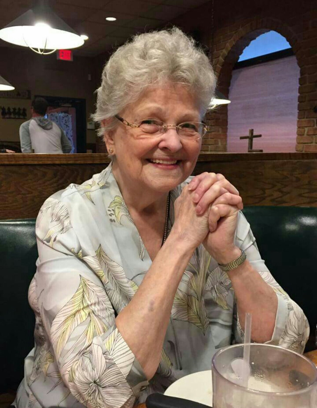 Obituario de F. Kay Woodward Williams