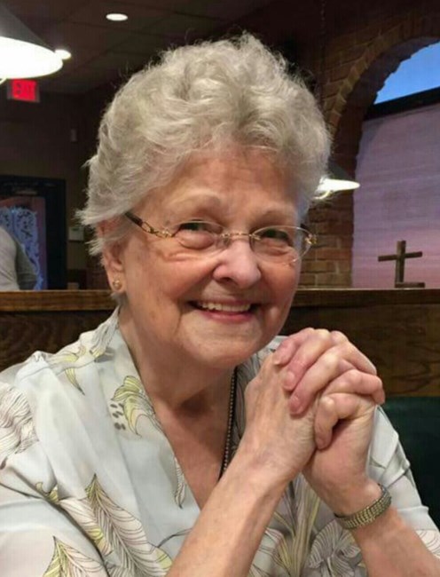 Obituario de F. Kay Woodward Williams