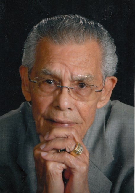 Obituario de Uvaldo Yanez Garcia