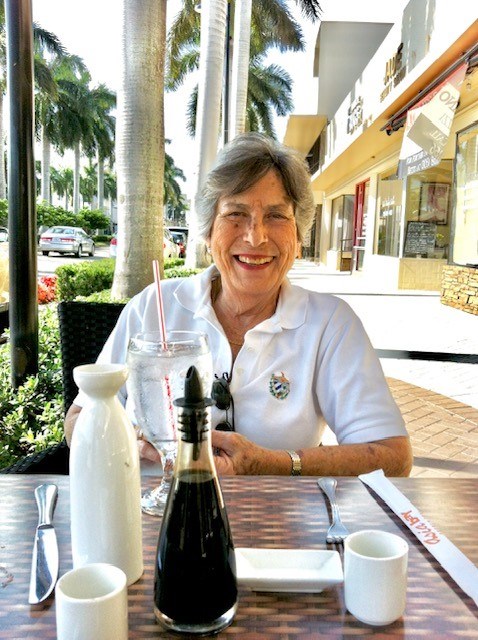 Obituary of Yolanda Magdalena Lindner Alvarez