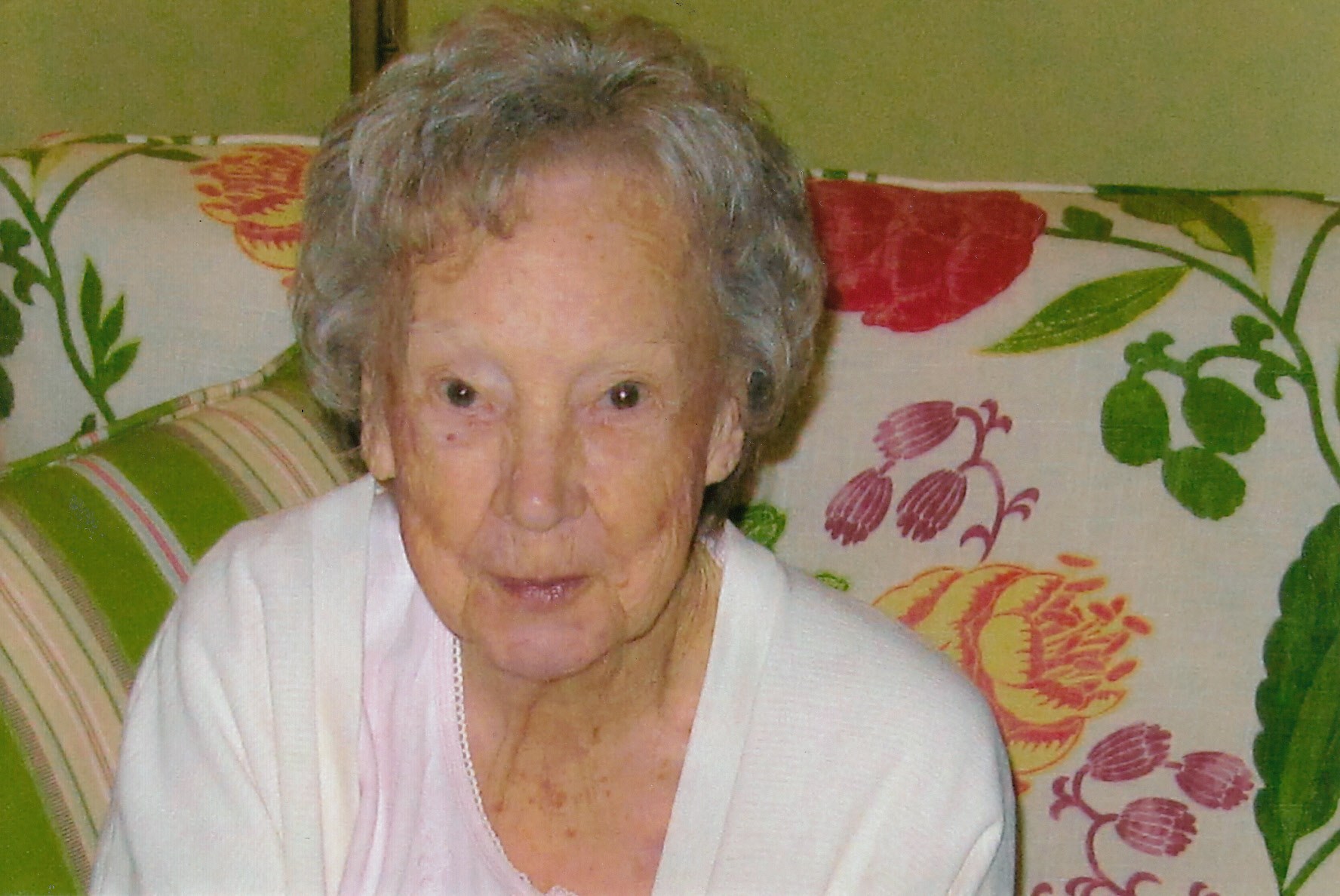 Obituary of Erma B. Roberts