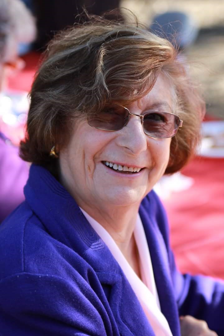 Obituary of Luisa Sayans Nichols