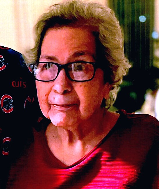 Obituary of Julieta V. Molotla