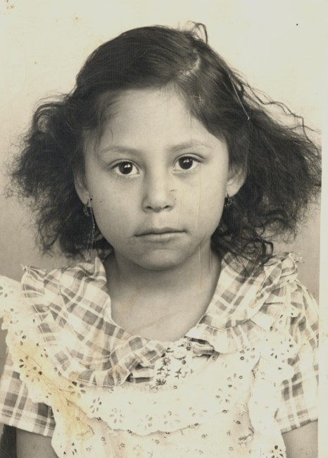 Obituary of Lou Beatrice De Santiago