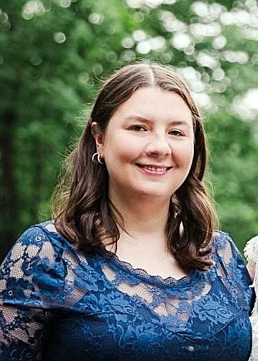 Obituary of Laura C Lomolino