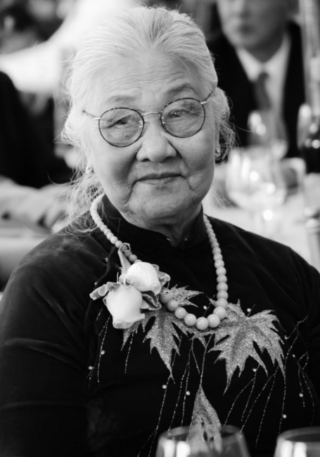 Obituary of Sen Thi Nguyen