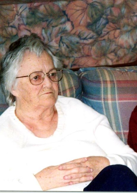 Obituary of Jacqueline Fay Kennaugh