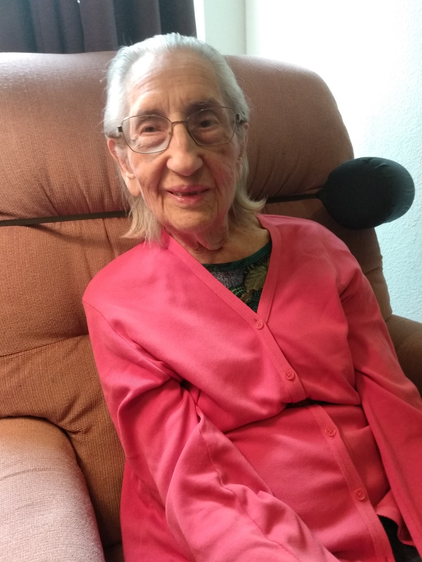 Obituary of Ruth B. Woehl