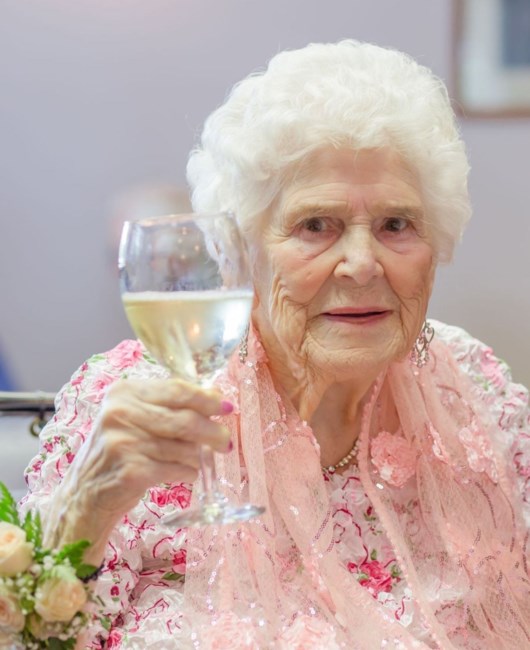 Obituary of Ms Margaret Hetherington Bartlett