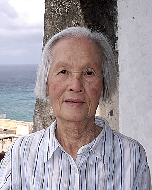 Obituary of Yuey Ying Wong 黃裔英