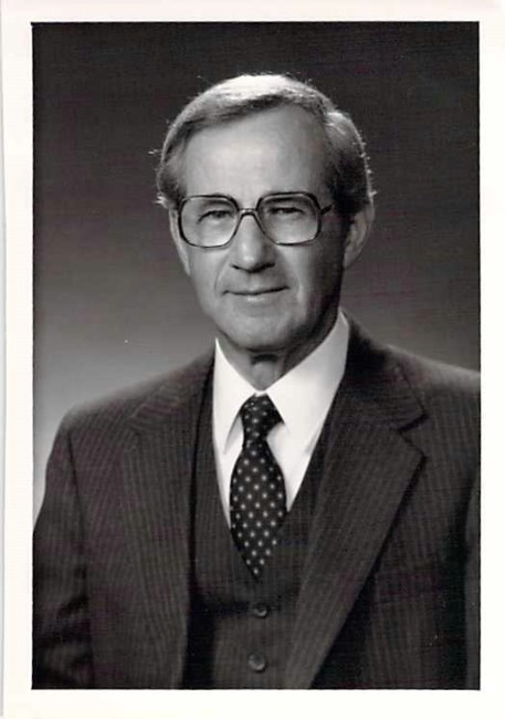 Avis de décès de James Clinton Barry PHD