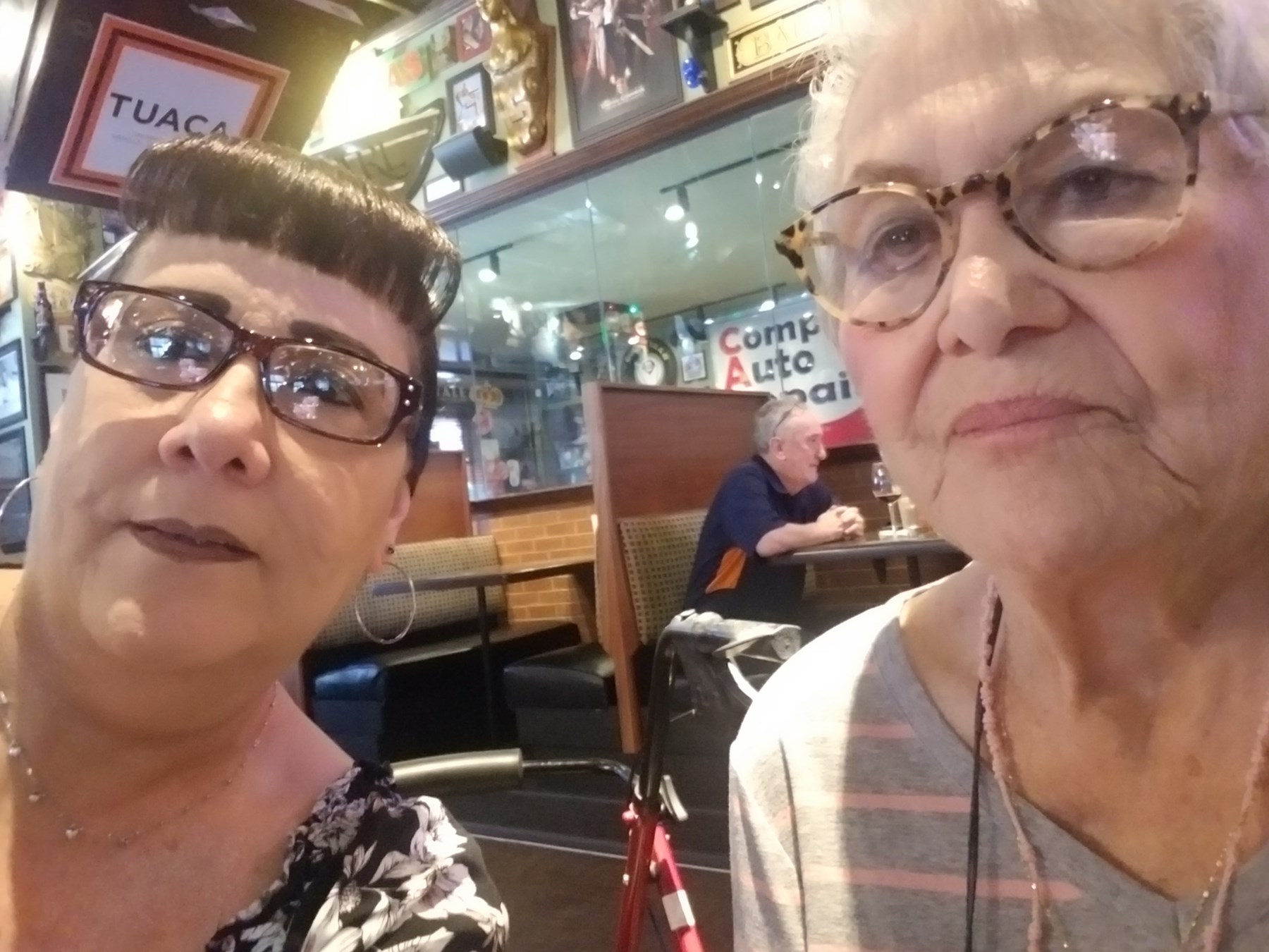 Monique Ochoa's Instagram, Twitter & Facebook on IDCrawl