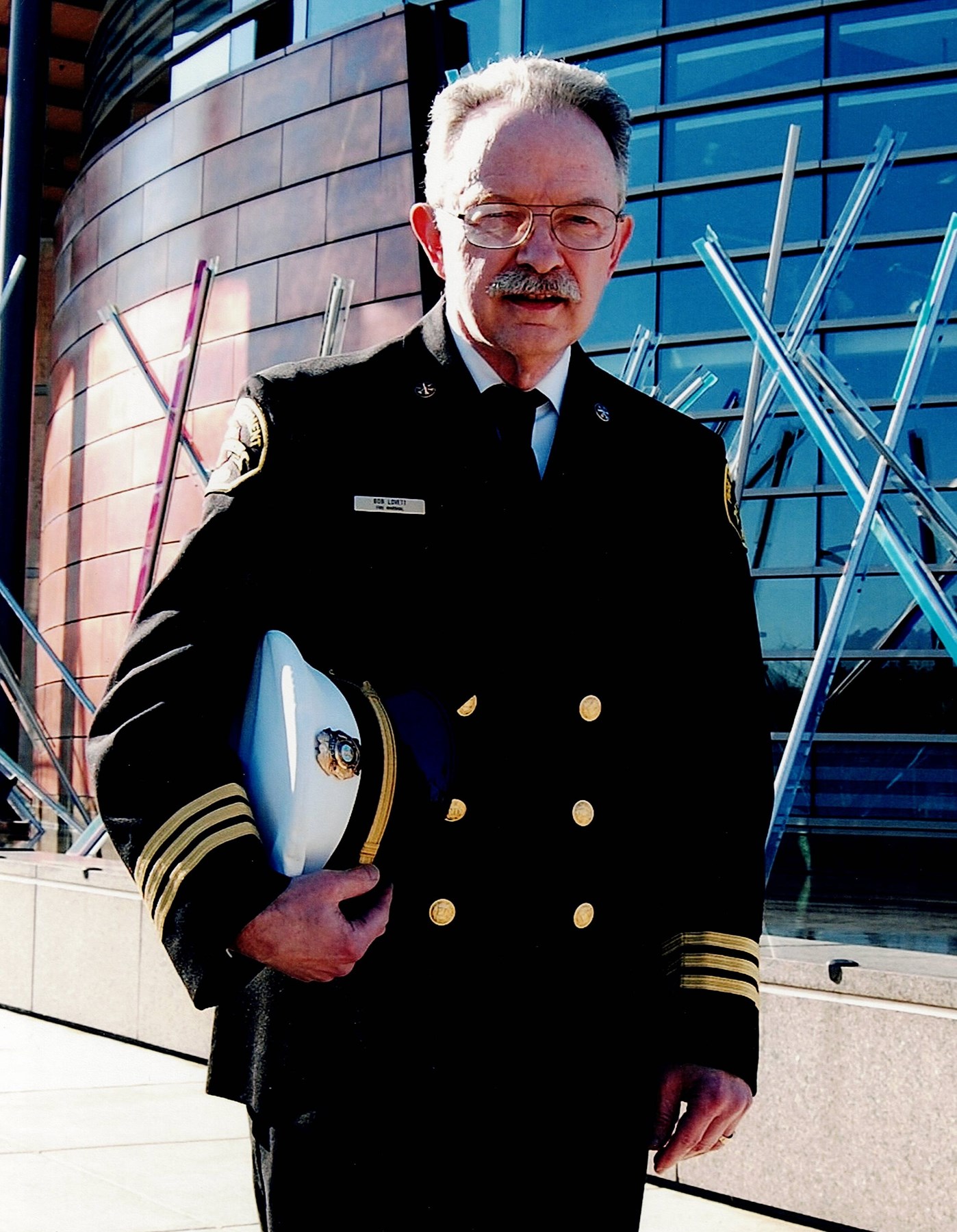 Obituary of Robert "Bob" Lovett