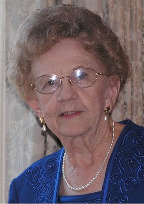 Obituary of Frieda Cecilia Evelo Roxburgh