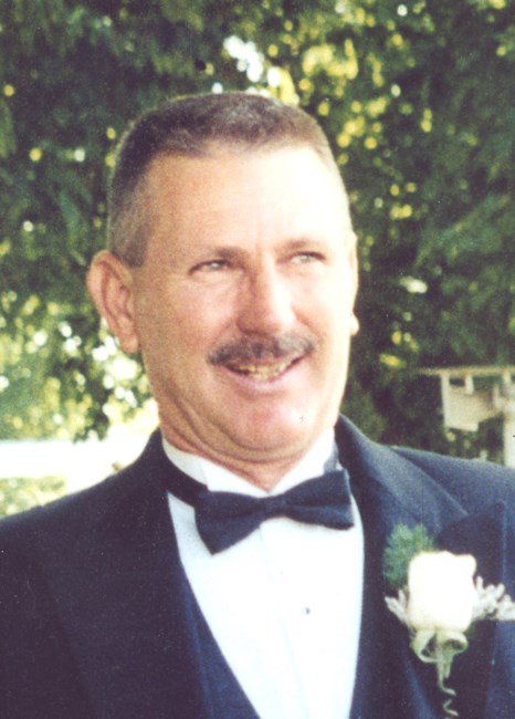 Avis de décès de Robert Eugene Maxey