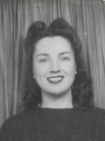 Obituary of Leah Perry