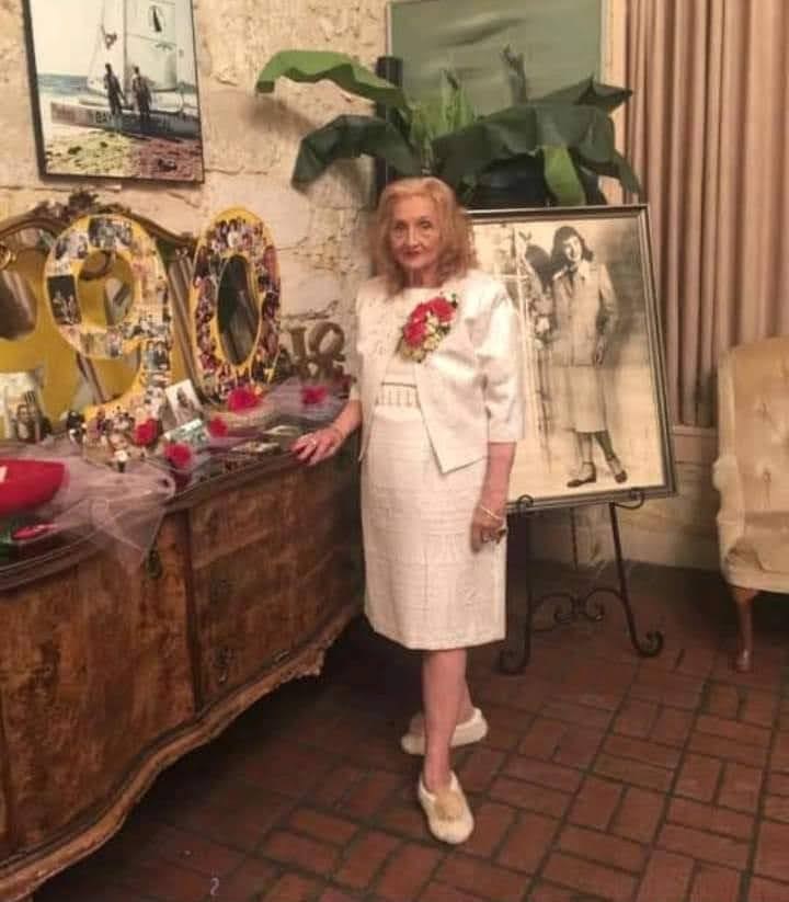 Obituary of Ofelia S. Lozano