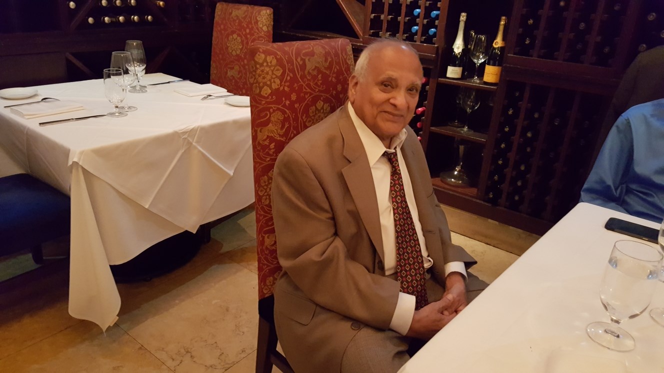 Obituario de Surendra "Sangi" A. Sangekar