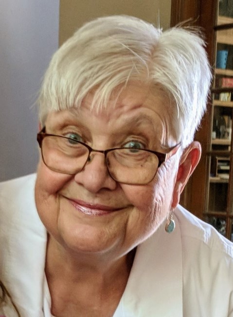 Obituario de Carolyn Albert Davis