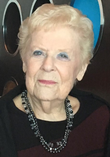 Obituary of Lucille Walker Cunningham